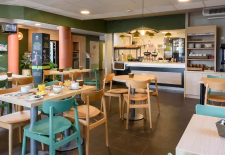 B&B Hotel Toulouse Cité de l'Espace Gonord Отели в г. Кен-Фонсегрив