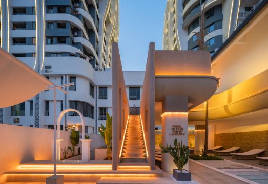 Lying Cloud Hotel Hotel Overview