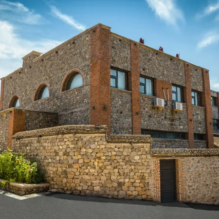 Great Wall Station Castle Guesthouse (Mutianyu Great Wall Branch) Отели рядом с достопримечательностью «Великая Китайская Стена (Ма Тьян Ю)»