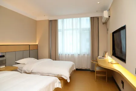 Greenwich Hotel (Beitun Middle School)