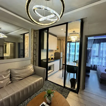 The Base Central Pattaya Super Condo
