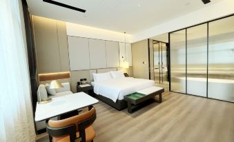 Holiday Villa Hotel & Suites, Weihai, Shandong, P.R.C