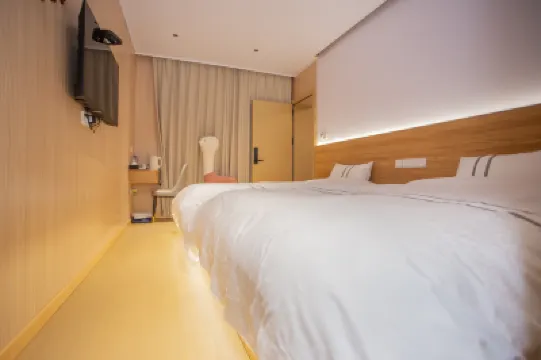 Changting Wolong Residence (Tingzhou Ancient City Wolong Academy Store) Hotels near Tingzhou Confucian Temple