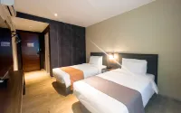 Ease Hotel (Hohhot Railway Station)