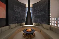 Lijiang Moon View · Quiet Holiday Lakeside Hotel (Guilin Two Rivers & Four Lakes Area)