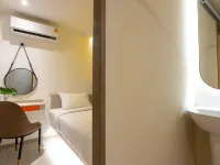 Hometel Night Bazaar Chiangmai Các khách sạn gần Chợ Anusarn