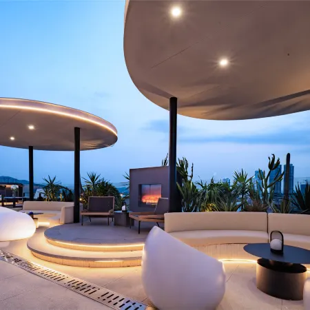 Xiamen Mountain · and Sea View Hotel