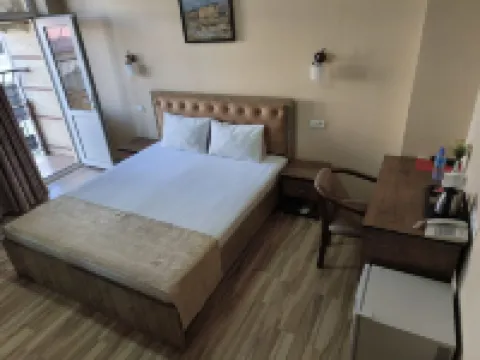 Tourist Inn Hotel 聖母昇天主教座堂附近的飯店