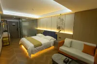 Warm Heart Couple Hotel - 2-Star