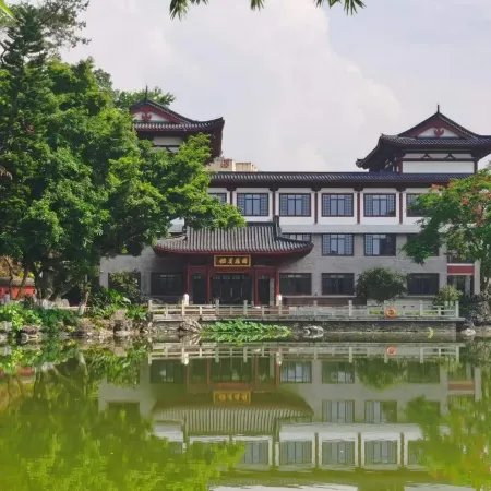 Xinxing Guo'en Hotel (Liuzu's Hometown)