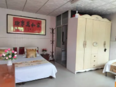 Yellow River Stone Forest Red Apple Ecological Garden Restaurant