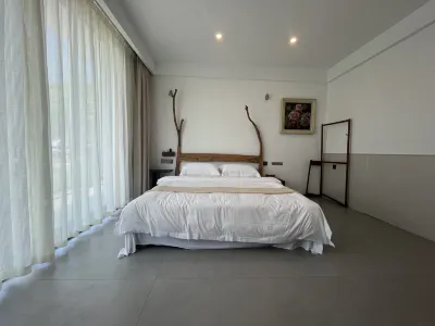 hidden lodge on the ridge Hotels near Tian Ji Long Men
