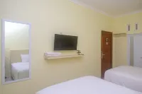 Hotel Andono Near Yia Mitra RedDoorz Hotels in Temon