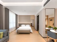 Nanyuan E Home Plus Hotel (Jinniu Commercial Street Shop, Jianshan, Haining) โรงแรมในไห่หนิง