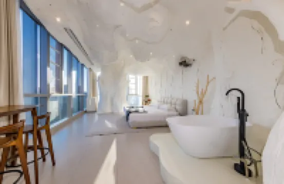 Chunchengyi Homestay (Kunming South Station Colorful Yunnan First City Branch)