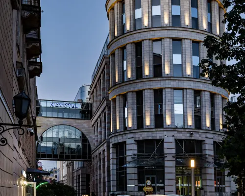 Novotel Saint Petersburg Center โรงแรมใกล้พระราชวังอะนีชคอฟ