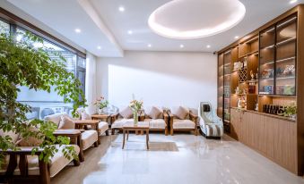 Purple Elm Hotel (Dali Ancient City Hotel)