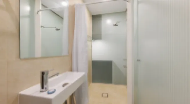 墨爾本柯林斯橡樹套房酒店