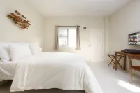 Comfy Corner Hotel Hotels in 