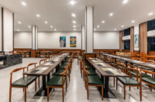 西雙版納景洪亦誠國際酒店（曼聽公園潑水廣場店）