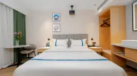 GELI Hotel (Guigang High-speed Railway Station Shenghuogang)
