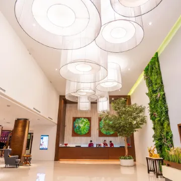 Movenpick Suriwongse Hotel Chiang Mai Отели рядом со станцией Железнодорожная станция Чан Май