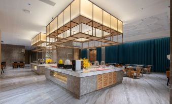 Vienna International Hotel (Hengyang Yanqi Lake Park Kaixuan Lake View Waterfront)