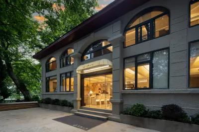 廬山·初晴山院·英格蘭教會改建設計師別墅（牯嶺街店） 牯嶺街附近的飯店
