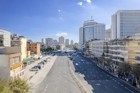 FuHaoHotel(Affiliated Hospital Kunming Medical University）