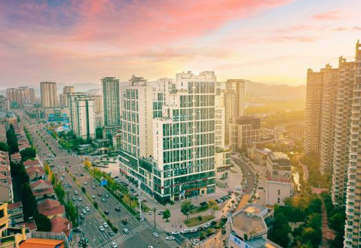 4. 난충 로만 호텔..