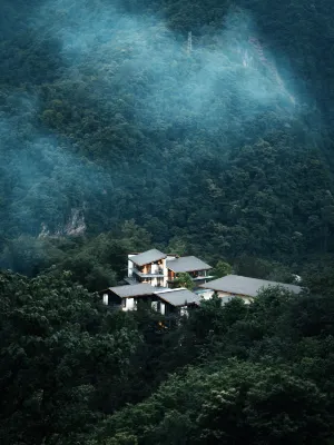 STONEHAVEN Hotels in Zhenping