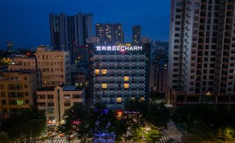 Echarm Hotel (Zhanjiang Haibin Avenue Zhong Jiangnan Shijia)