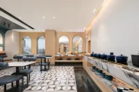 Starway Hotel (Laohekou Han River Commercial Plaza) - فطور