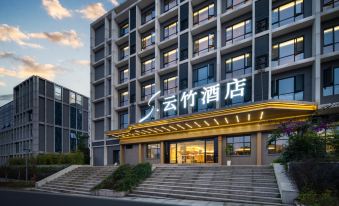 S Bamboo Hotel