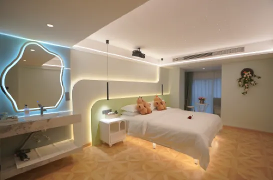 Yihao Hotel (Wanda Branch, South Square, Zhenjiang Railway Station)