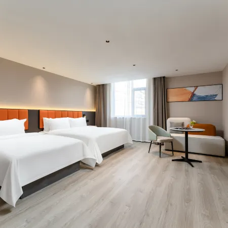 Elong ME Hotel (Jinan Baotu Spring Daming Lake) Отели рядом с достопримечательностью «Парк источника Баоту»