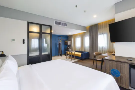 ARTOTEL Hub Simpang Temu Hotel dekat (pusat perbelanjaan) Senayan City