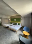 Chill Chill Hotel Hotel dekat The Crabs Sculpture