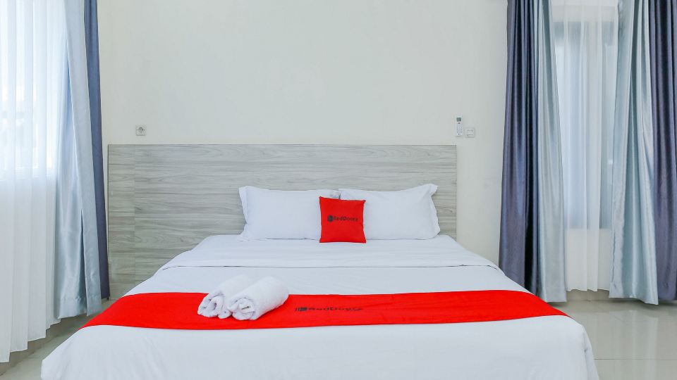 RedDoorz Plus @ GNG Hotel El Tari Airport Kupang
