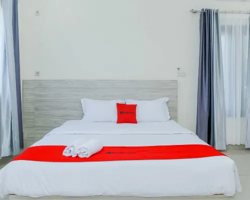 RedDoorz Plus @ GNG Hotel El Tari Airport Kupang Hotel di Kupang