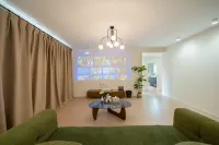 陸家嘴｜釋家·設計師城市全景民宿（上海陸家嘴店） 鄰近陸家嘴24小時圖書館的酒店