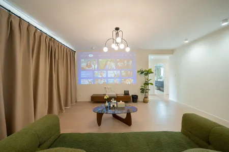 Shijia Homestay (Lujiazui Shanghai Branch)