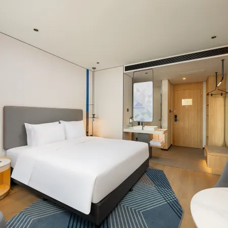 Holiday Inn Express SHANGHAI PVG ZHUQIAO by IHG