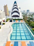 THE QUARTER SAPHANKHWAI BY UHG
