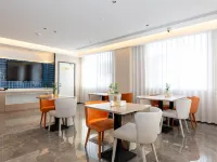 Jinjiang Star Hotel (Puyang stadium bus station shop)