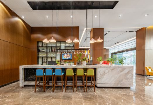 햄튼 바이 힐튼 선전 광밍 로비 전경