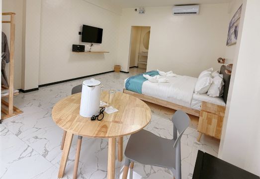 LuckyTito Divers 조식 장소