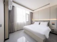 i Electronic Sports Hotel (Xingren People's Hospital Xingren Square) Hotels in Xingren