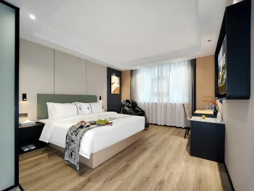 Manzhou Hotel Hotels in Pingchang County