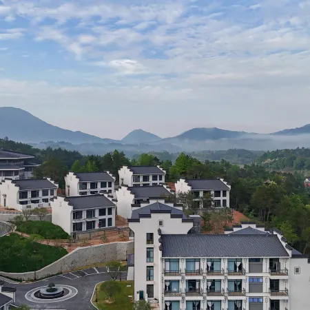 Taohuatan Town Zhaji Scenic Area Yijing Resort Hotel